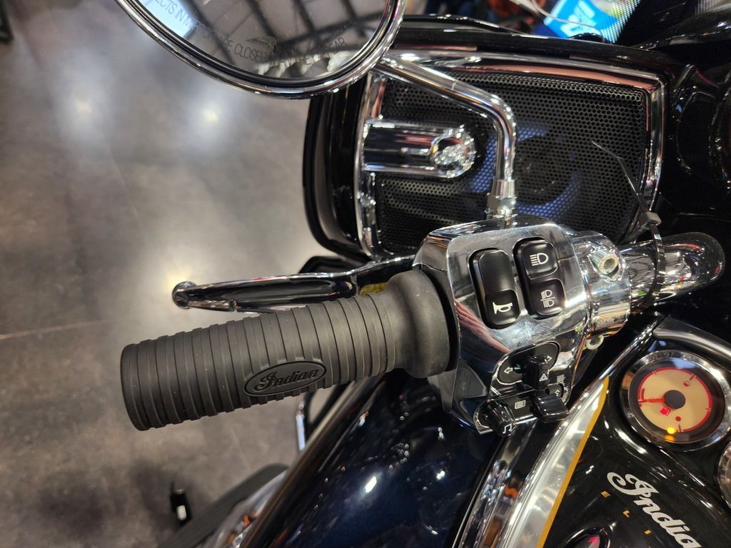 2025 Indian Motorcycle® Roadmaster® Elite Springfield Blue Candy