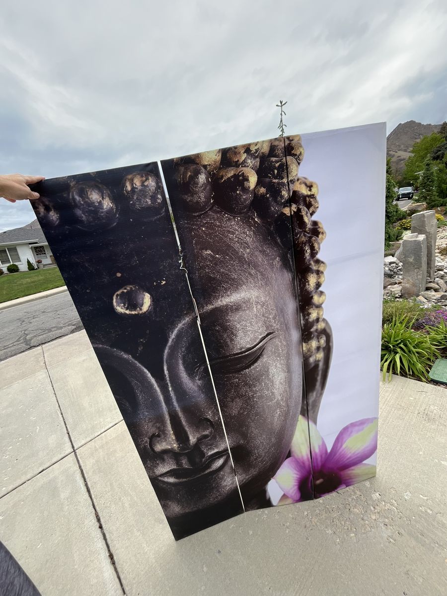Decorative 3-panel folding room divider with Buddha artwork