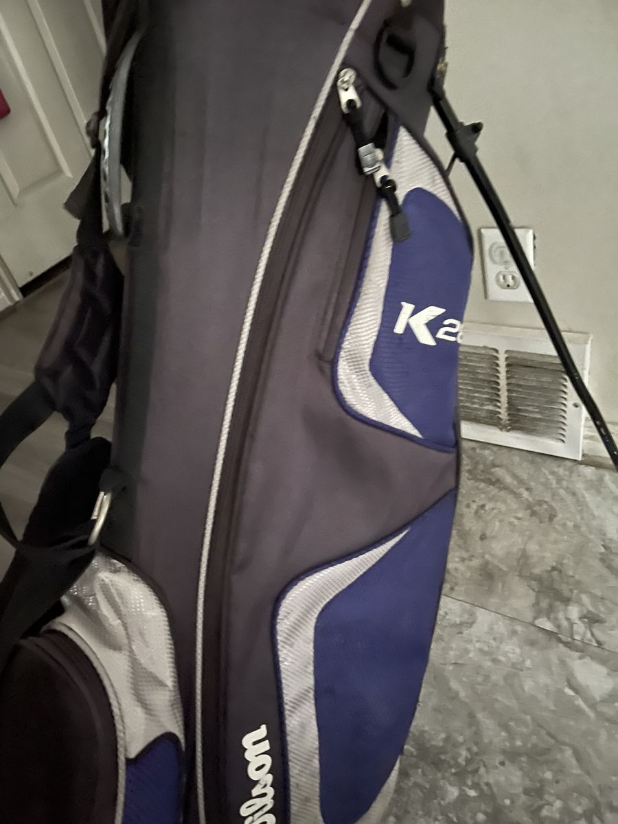 Wilson Clubs And Bag