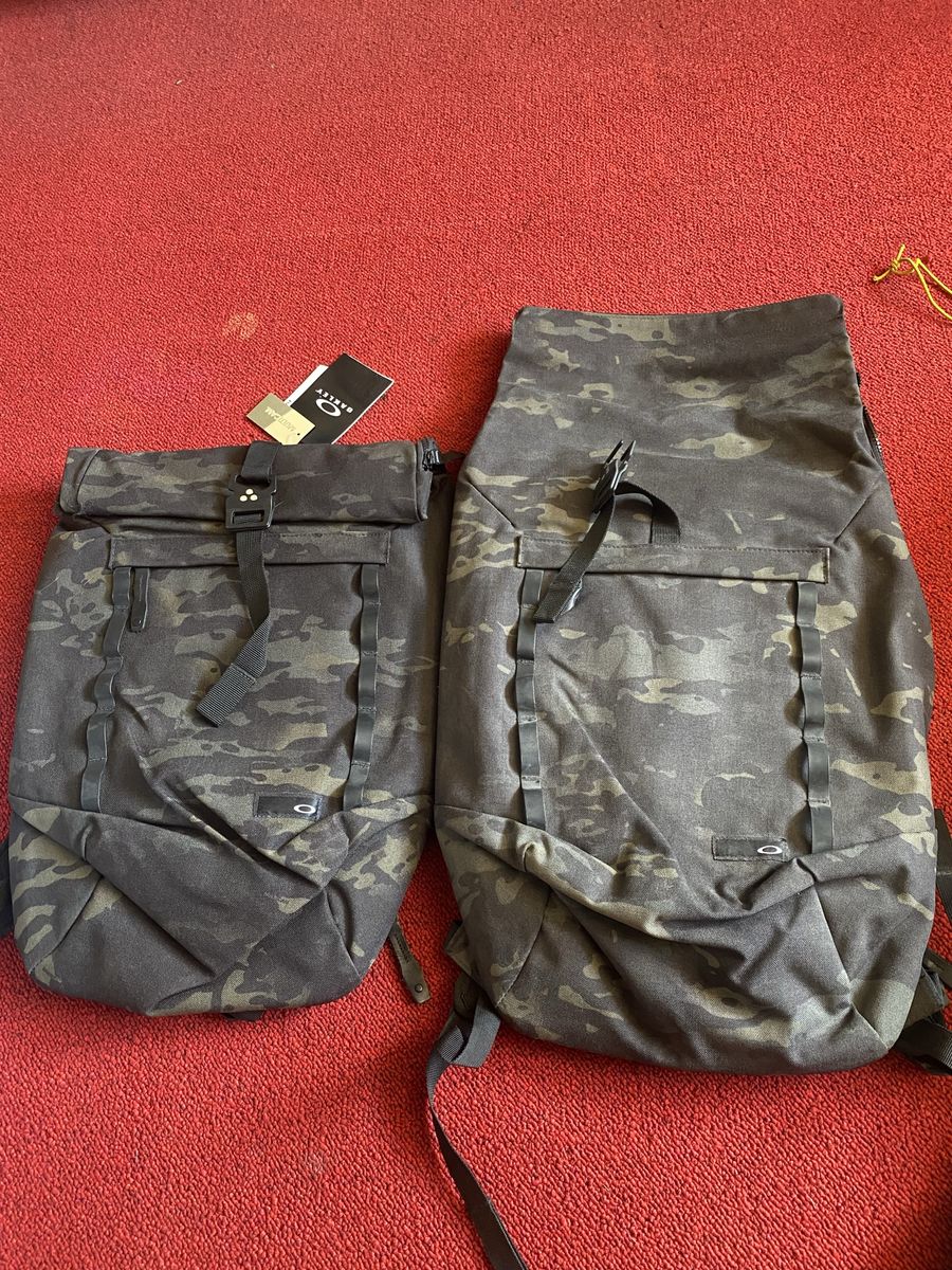 Oakley Voyage 23L Backp