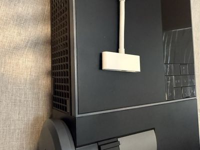 Dell 1510X DLP Projector – New, Never Used!
