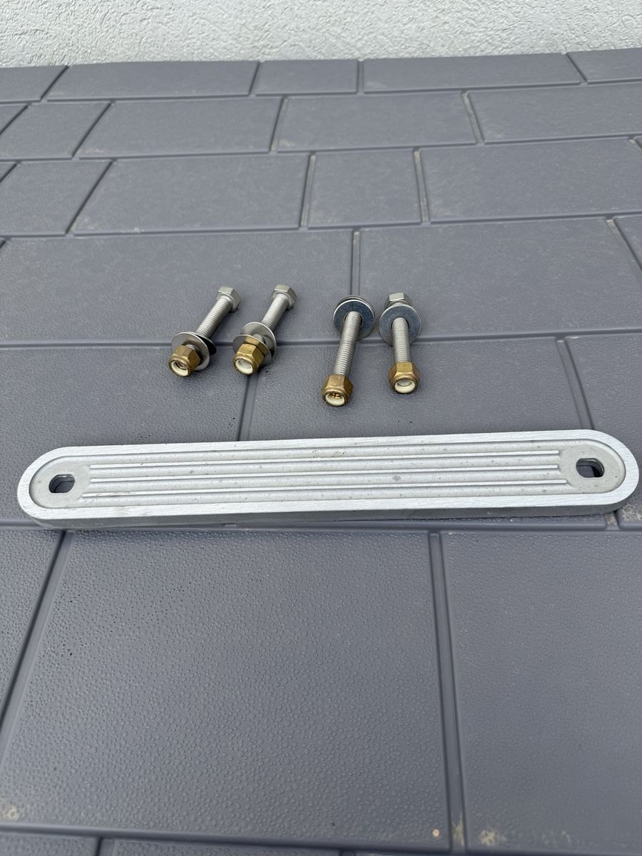 Boat Transom Mount Hardware – T-H Marine Bar & 4 Bolts Price: $40 OBO