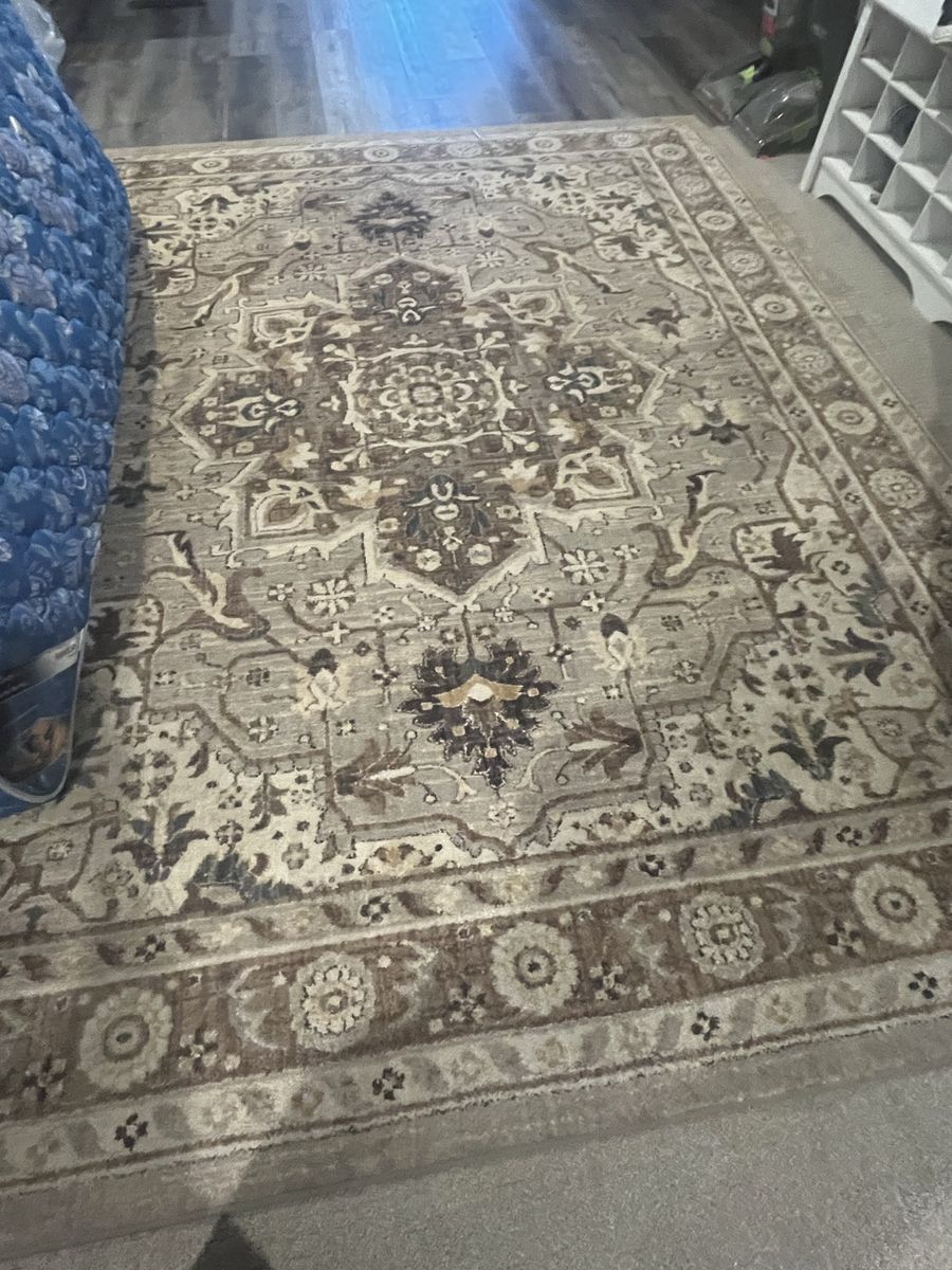Rug 8x10 ft