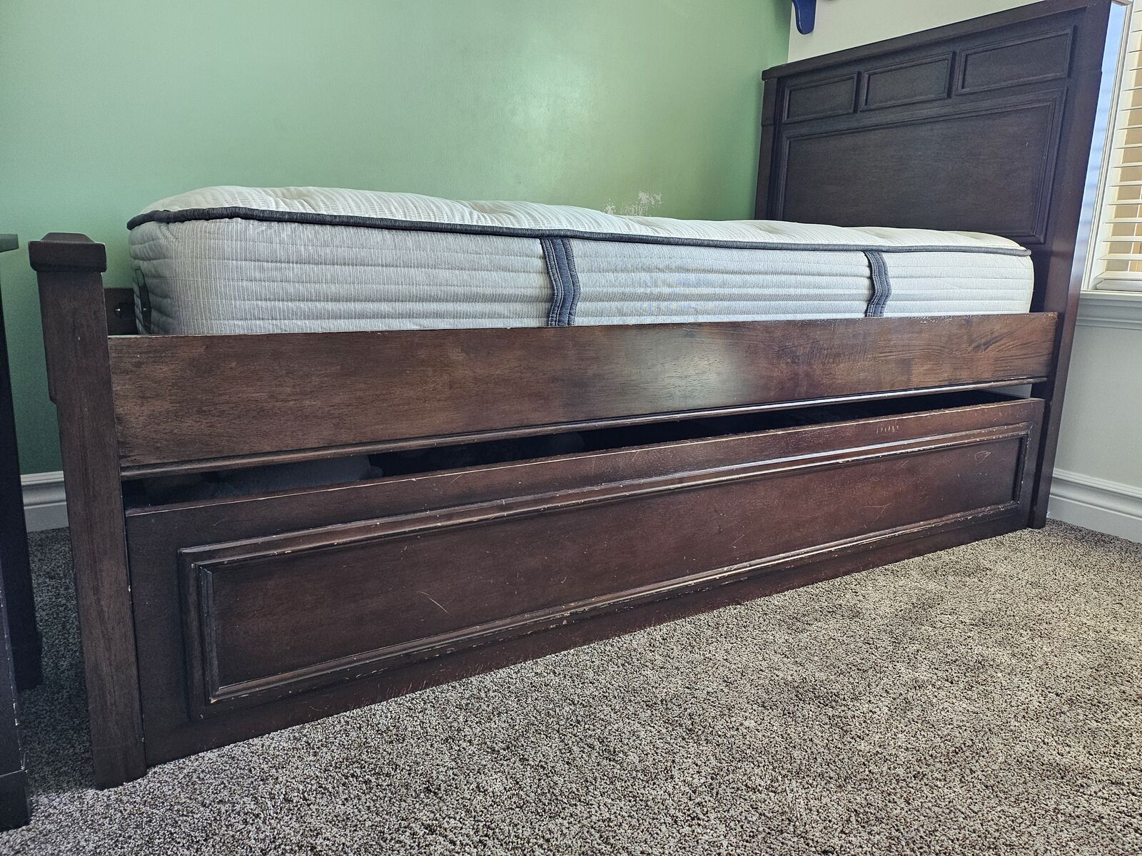 Kids Trundle bedroom set