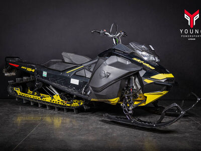 2017 Ski-Doo Summit® X® Manual Starter PowderMax 3.0 ROTAX® 850 E-TEC® 154 Black REV-XM™