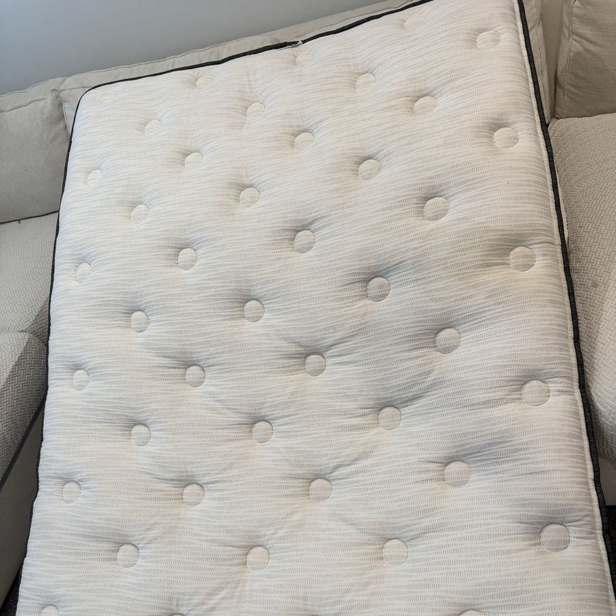 Full size mattress 