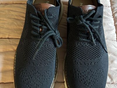 Men's Black Knit Lace-Up Oxfords with White Soles - Size 11 - New with Tags