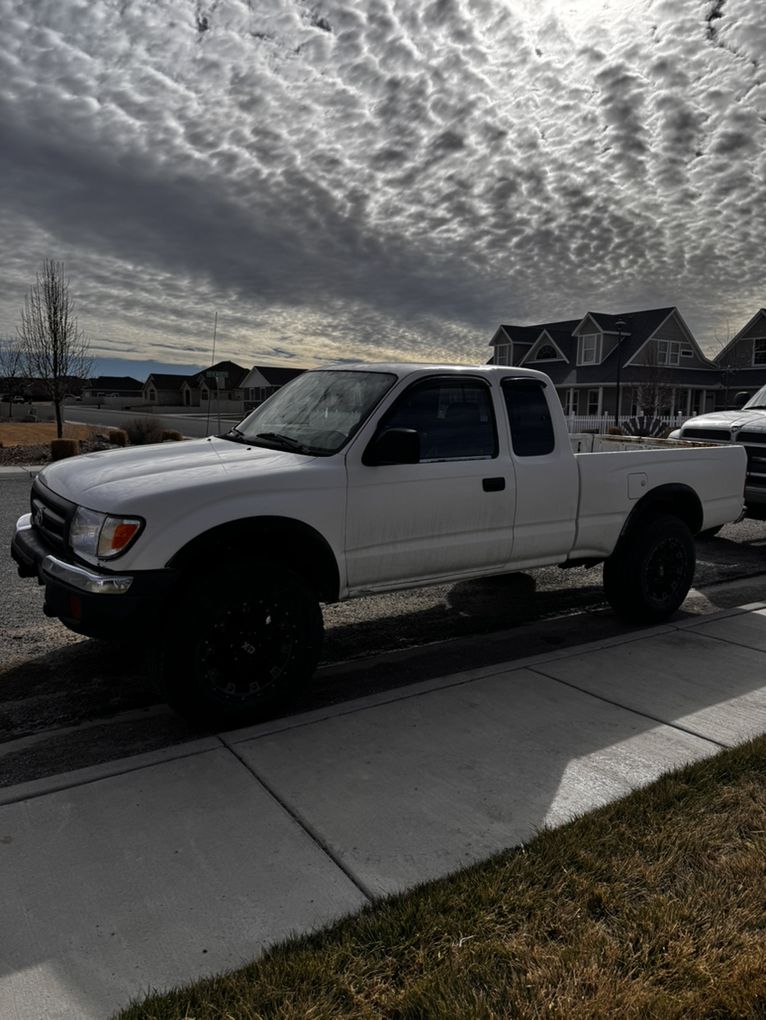 2000 TOYOTA TACOMA TRD Off-Road