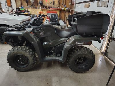 Honda Foreman Rubicon ATV - Black, Ready for Adventure with Cargo Box