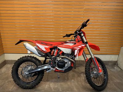 2024 Beta 480 RR Race Edition 4-Stroke - UBE00121