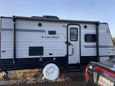 2018 Viking by (forest river) trailer 17QRS