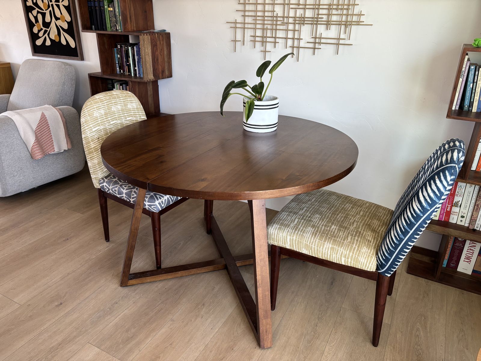 Solid Wood Round Dining Table