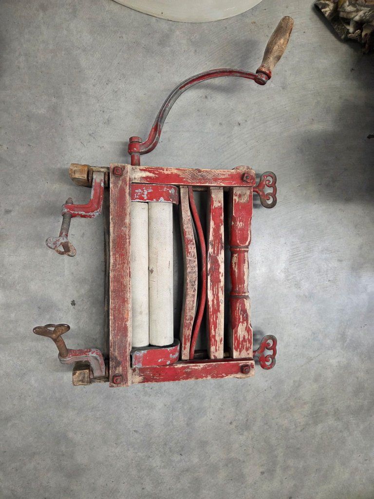 Main image 2