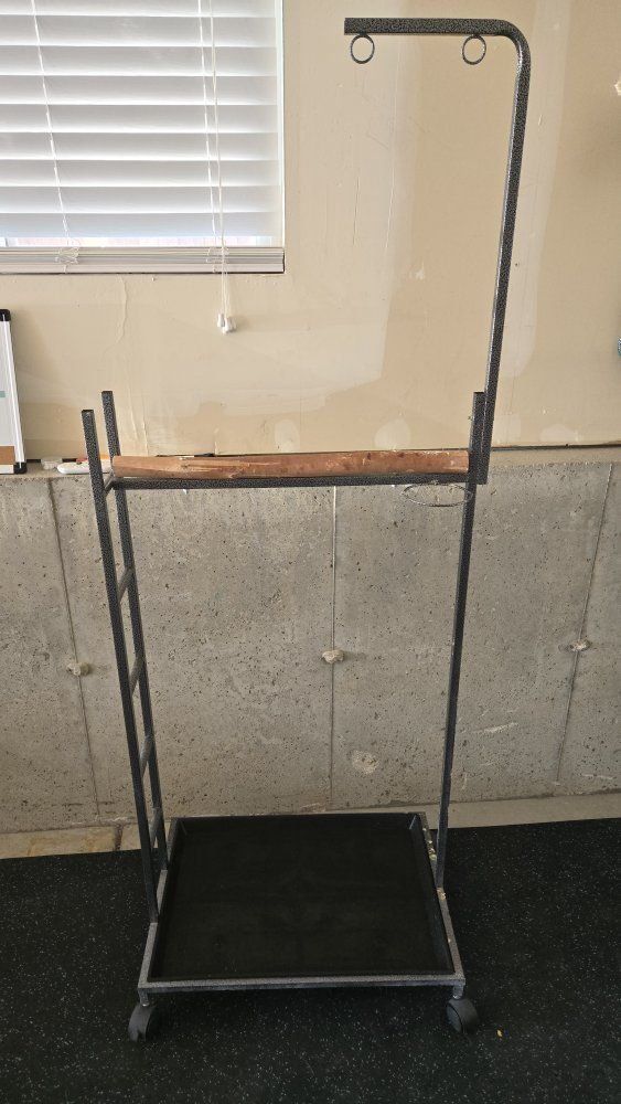 Metal Rolling Bird Perch