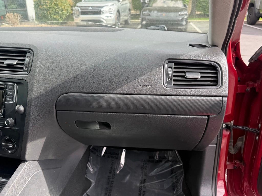 Main image 27