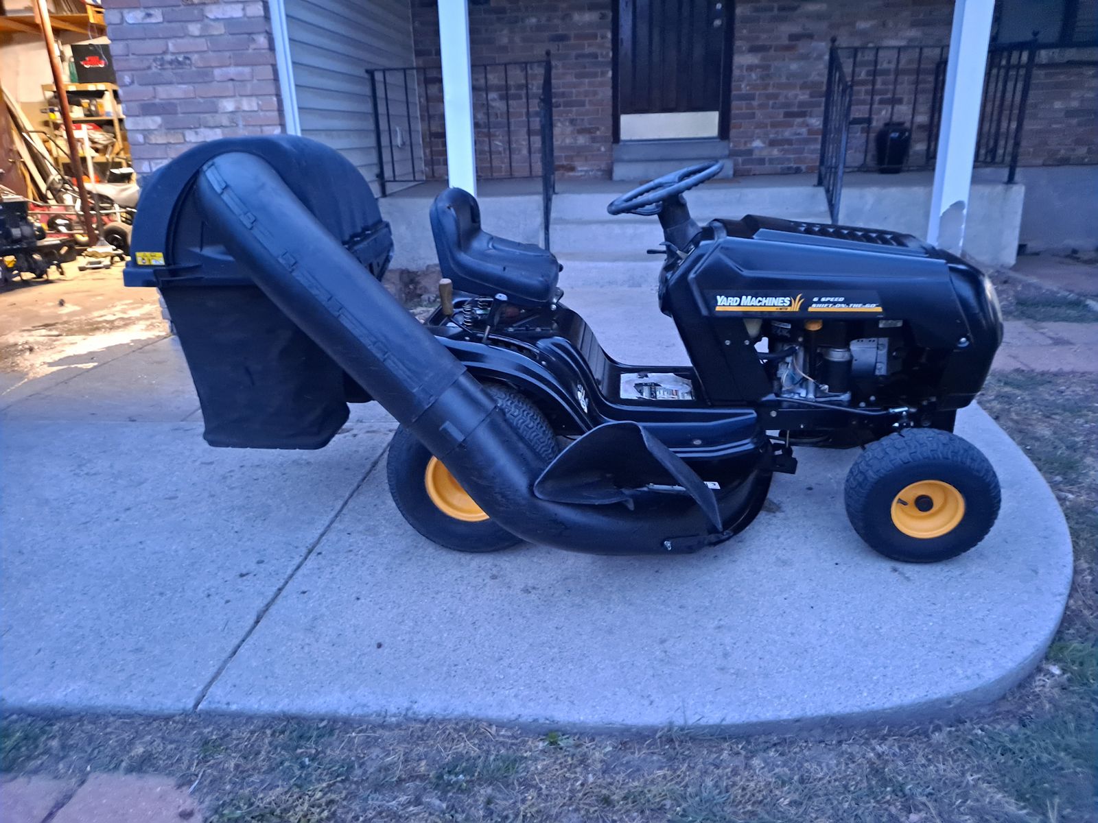 Yard machines lawn tractor with grass catch system, tuned