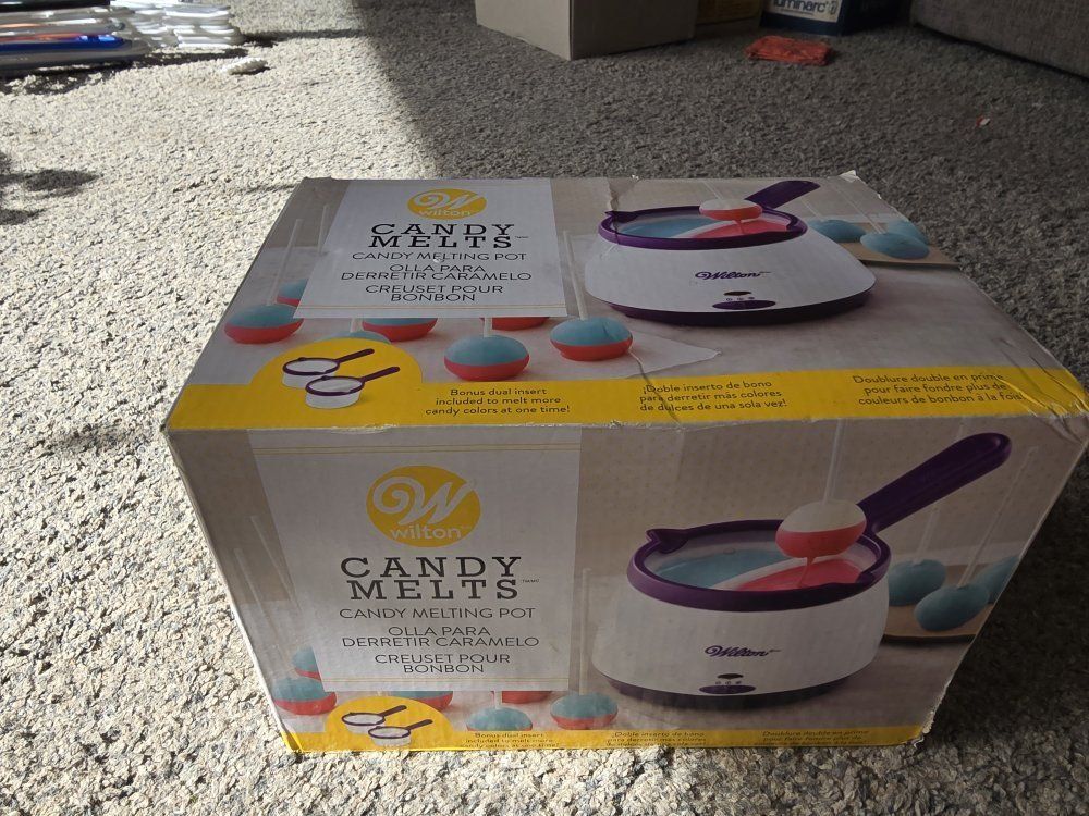 candy melting pot