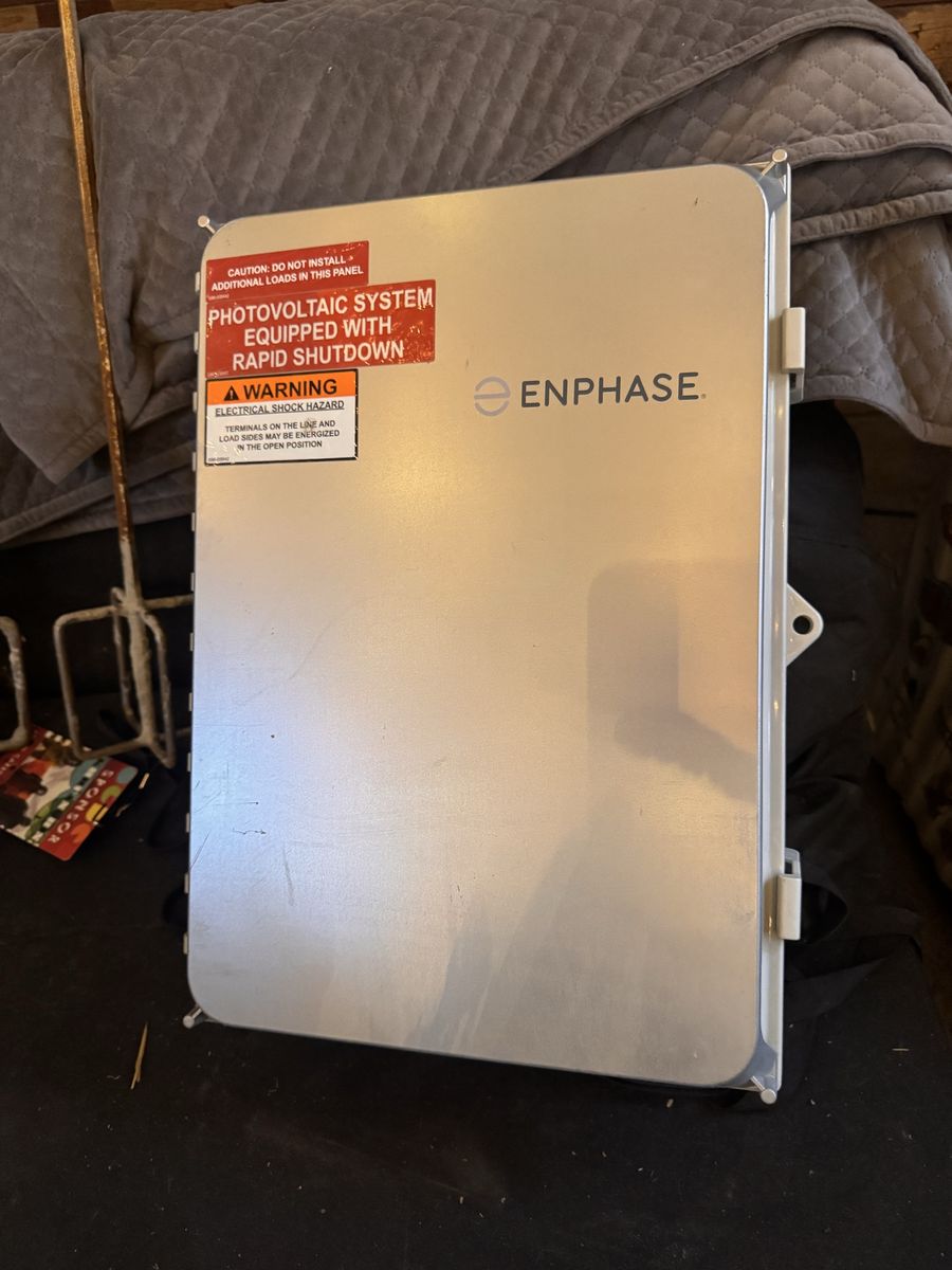Enphase IQ Combiner 3-ES Smart Solar Energy Control System X-IQ-AM1-240-3-ES