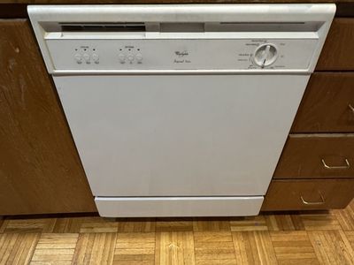 Whirlpool Imperial Series Built-in Dishwasher - White, Fully Functional