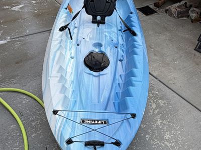 Lifetime Envoy 106 Tandem Kayak w/ 2 Paddles – Ready for the Water!