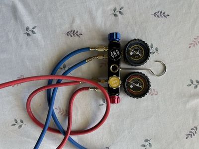 HVAC GUAGE WITH HOSES