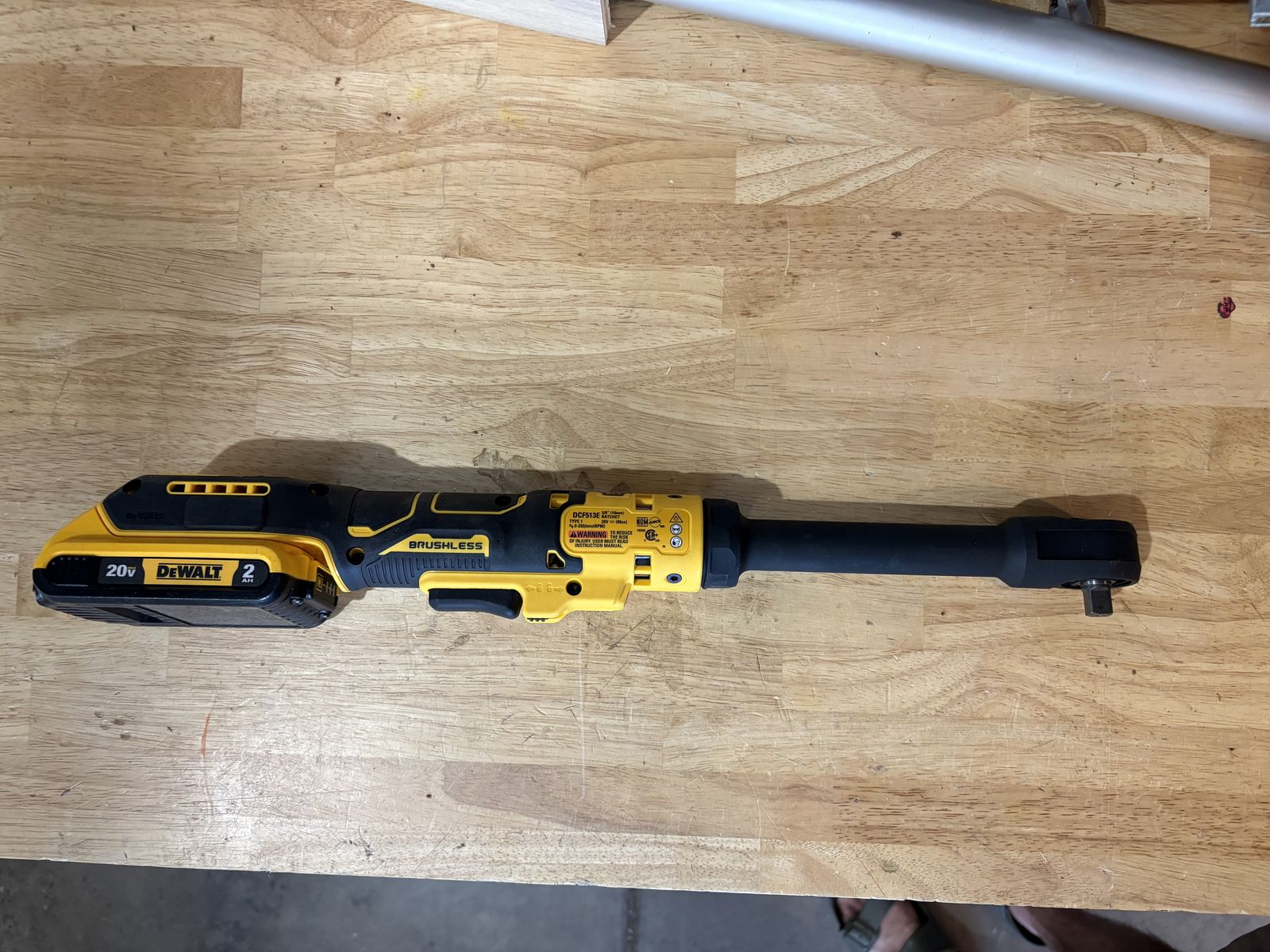 DeWalt 20V XR 3/8" brushless extended reach ratchet with 2 aH battery