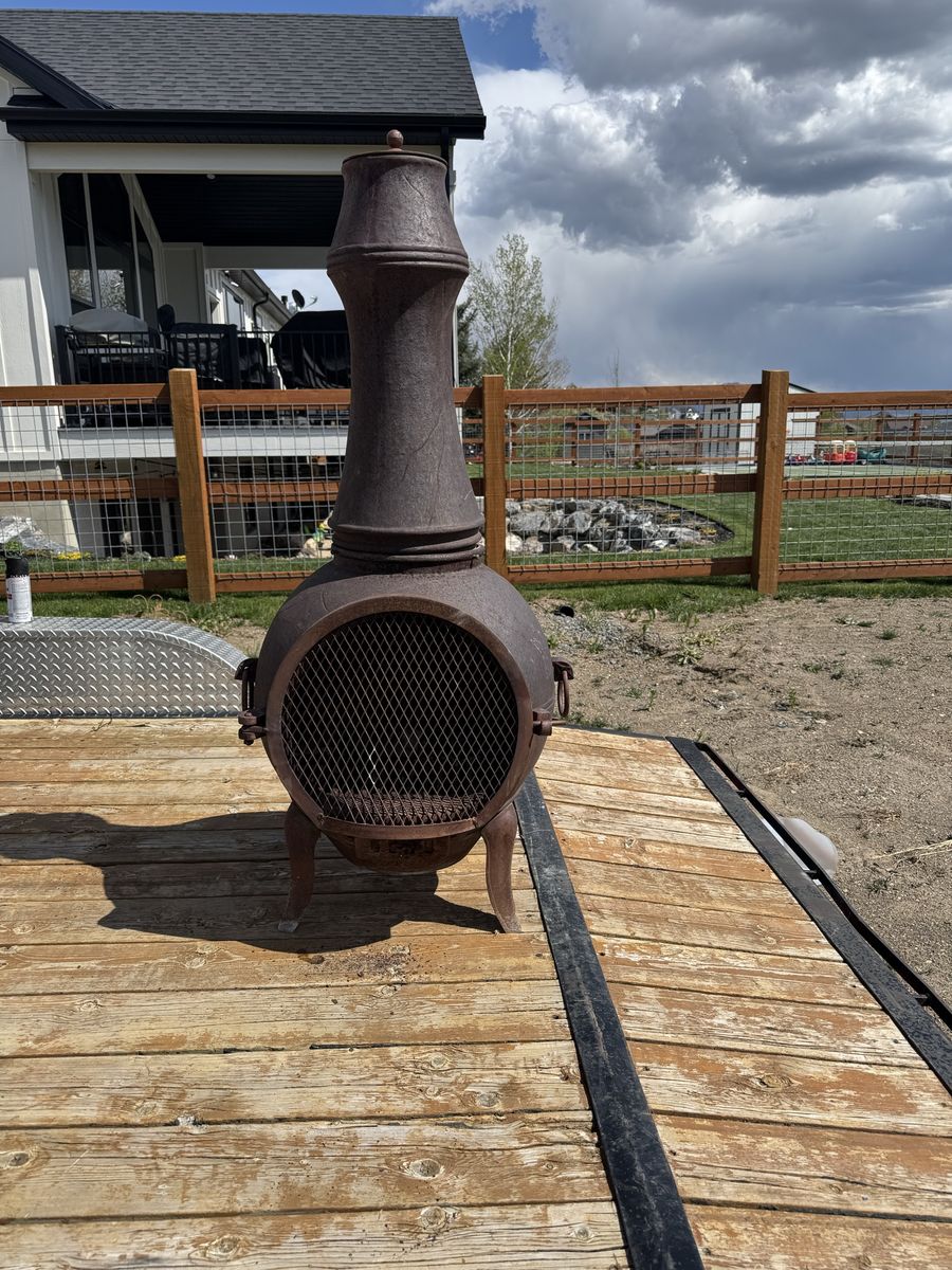 Freestanding potbelly patio fireplace