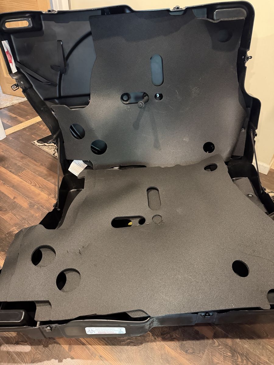 Main image 3