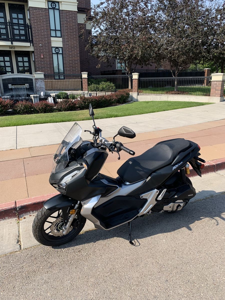 Honda ADV150 Scooter - Black/Silver, Excellent Condition only 870 miles
