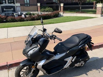 Honda ADV150 Scooter - Black/Silver, Excellent Condition only 870 miles