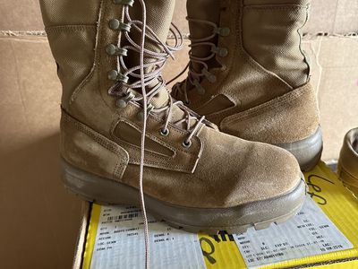 Womens Tan Combat Boots belleville Size 9.5 Wide