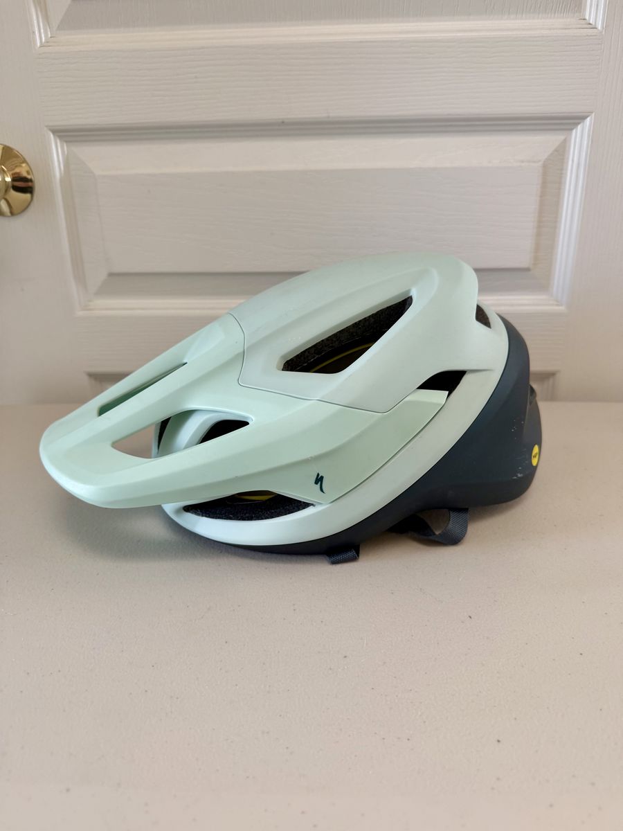 60-63Cm XL Specialized Camber Mips Bicycle Helmet