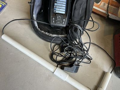 Garmin Striker 4 Portable GPS Fish Finder Bundle Ice Fishing Setup