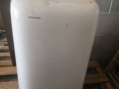 Toshiba Portable Air Conditioner - Model HAWR-2020N - 120V 0.85A - Cooling, Fan, Dehumidifier