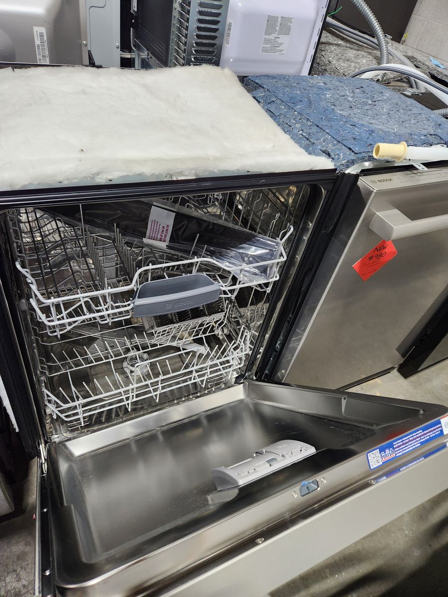 BRAND NEW! BOSCH 100 SERIES DISHWASHER