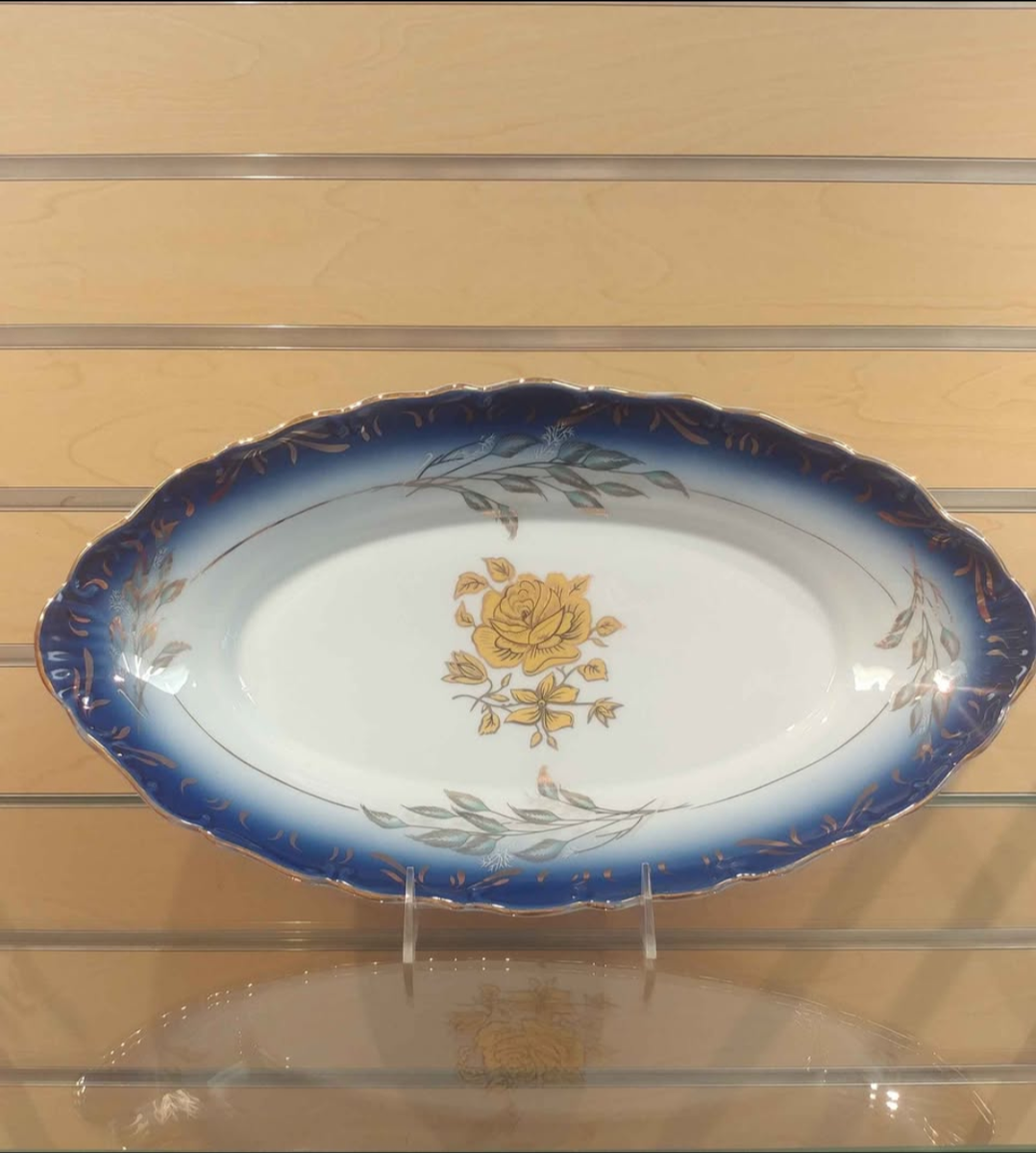 Porcelain _ Oval Platter / Plate - $29.99 ( NEW ) kitchenware, dinnerware, serveware. Cobalt Blue