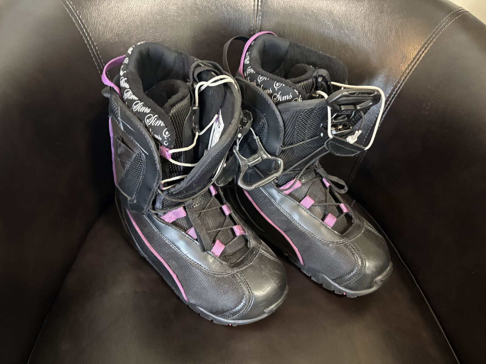 Sims Caliber women's size 9 snowboard snow boots $80 cash/venmo in Draper
