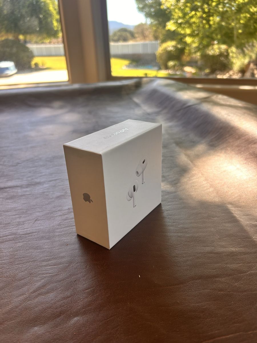 Main image 3