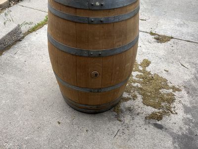 Wine barrel