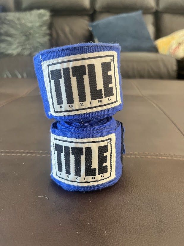TITLE Boxing hand wraps