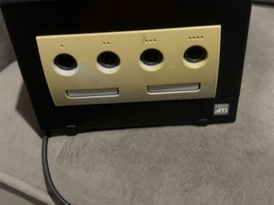 Nintendo GameCube Console Black won’t read games