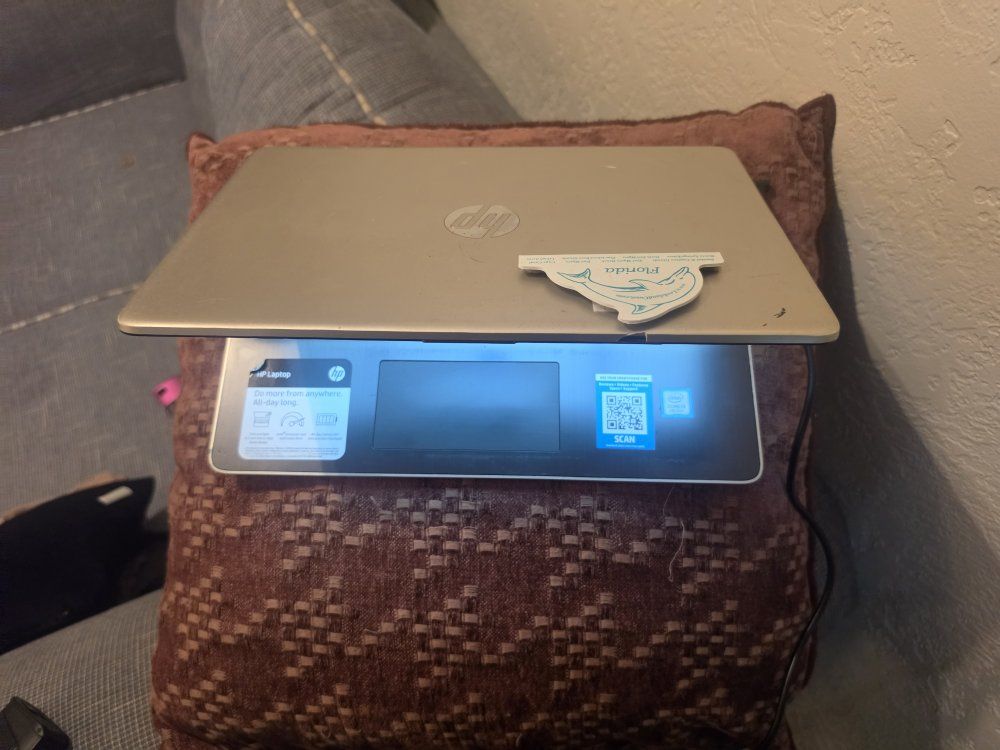 HP Laptop - Used, Missing Key, Functional
