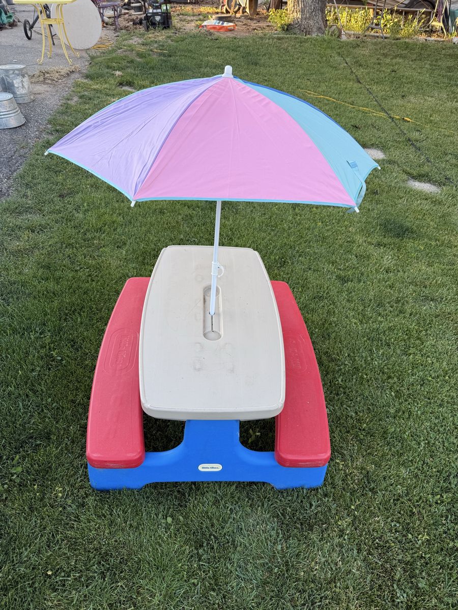 Little Tikes Table With Umbrella