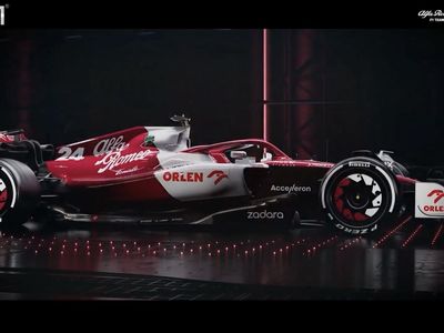 STUNNING 1:8 Alfa Romeo F1 Cada LEGO-Style set, new in unopened box! 26" long!