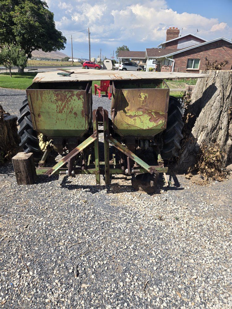 potato planter