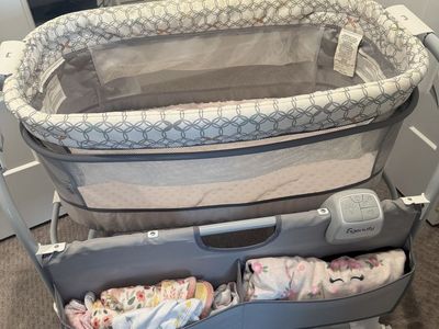 Ingenuity Dream & Grow Bedside Bassinet - Gently Used with Storage & Soothing Features