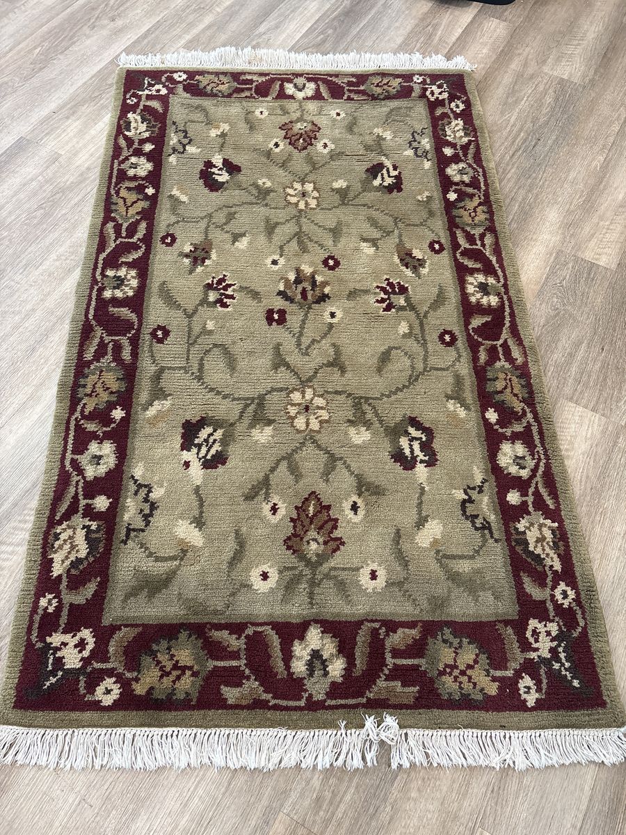 Plush pottery barn wool rug burgundy and olive green plush 3x5