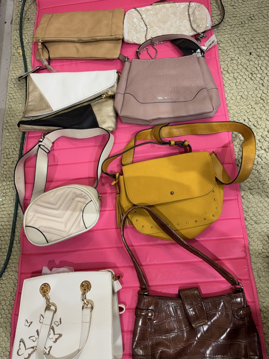 Women handbags lot