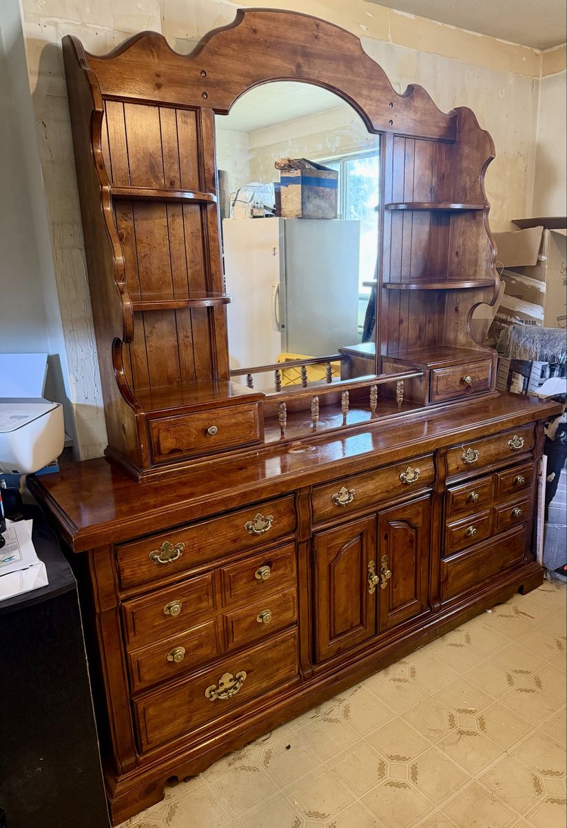 Vanity/Dresser Combo