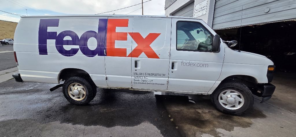 2008 Ford E-350 and Econoline 350 XL
